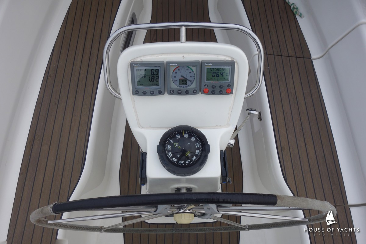 Bavaria 32