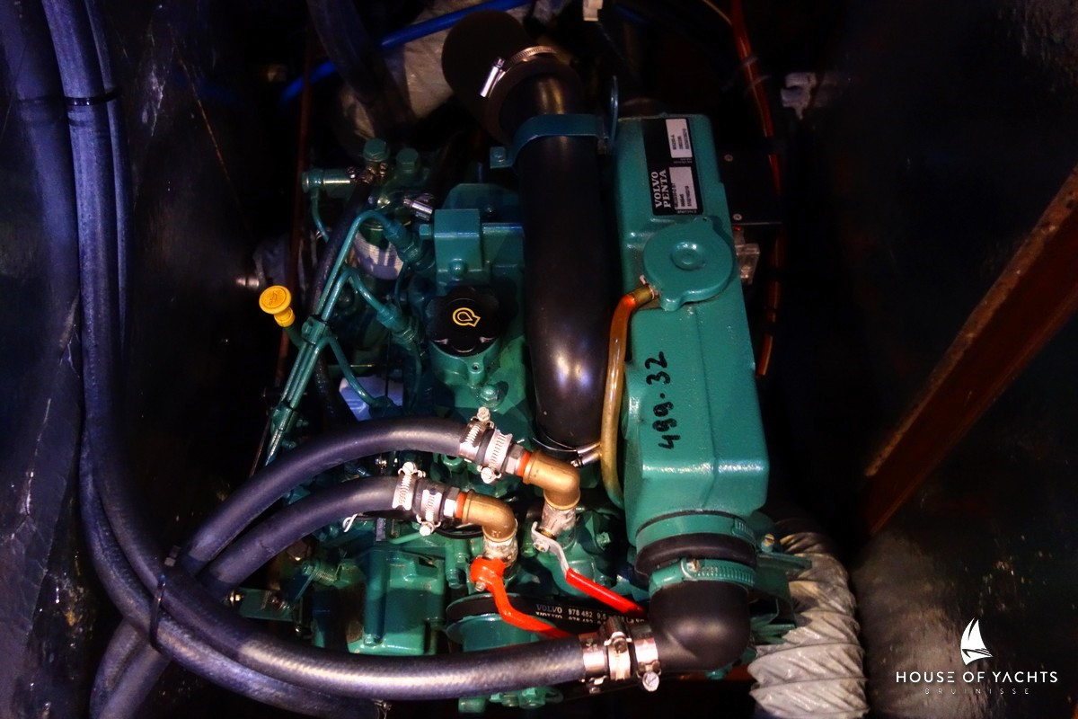 Bavaria 32