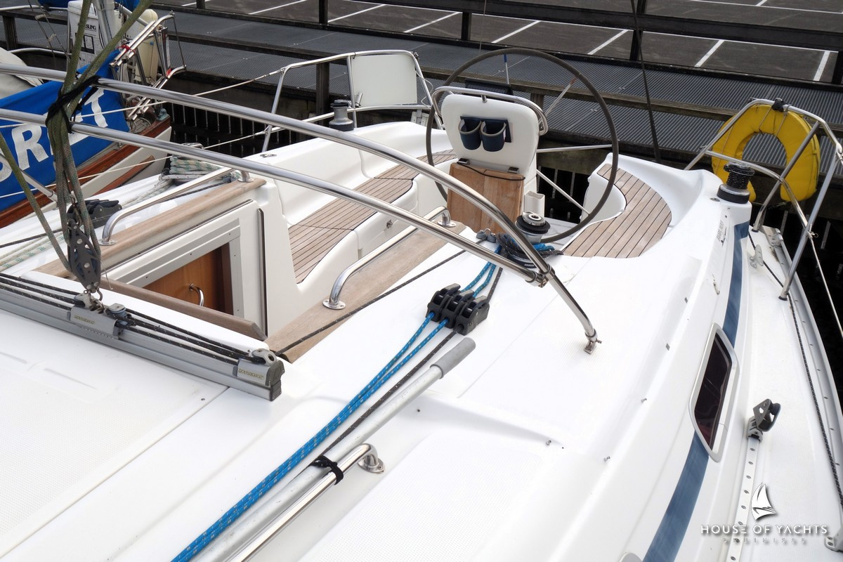 Bavaria 32