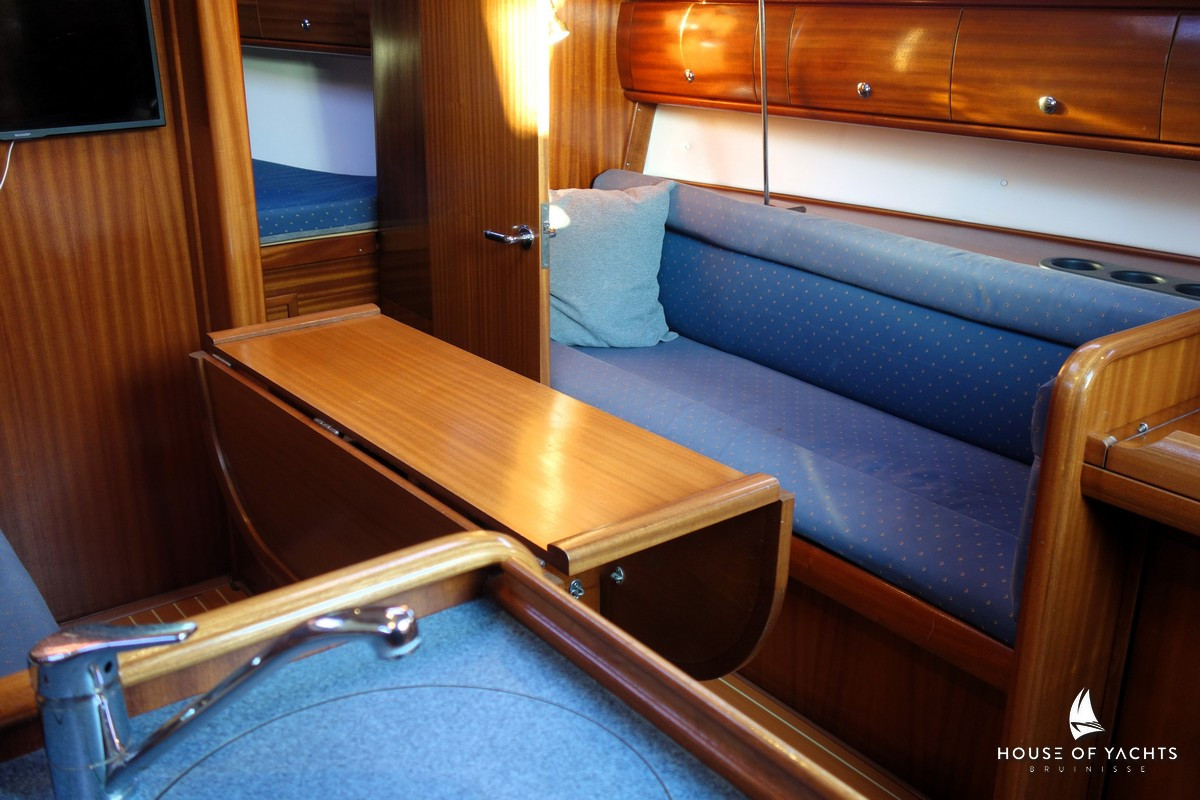 Bavaria 32