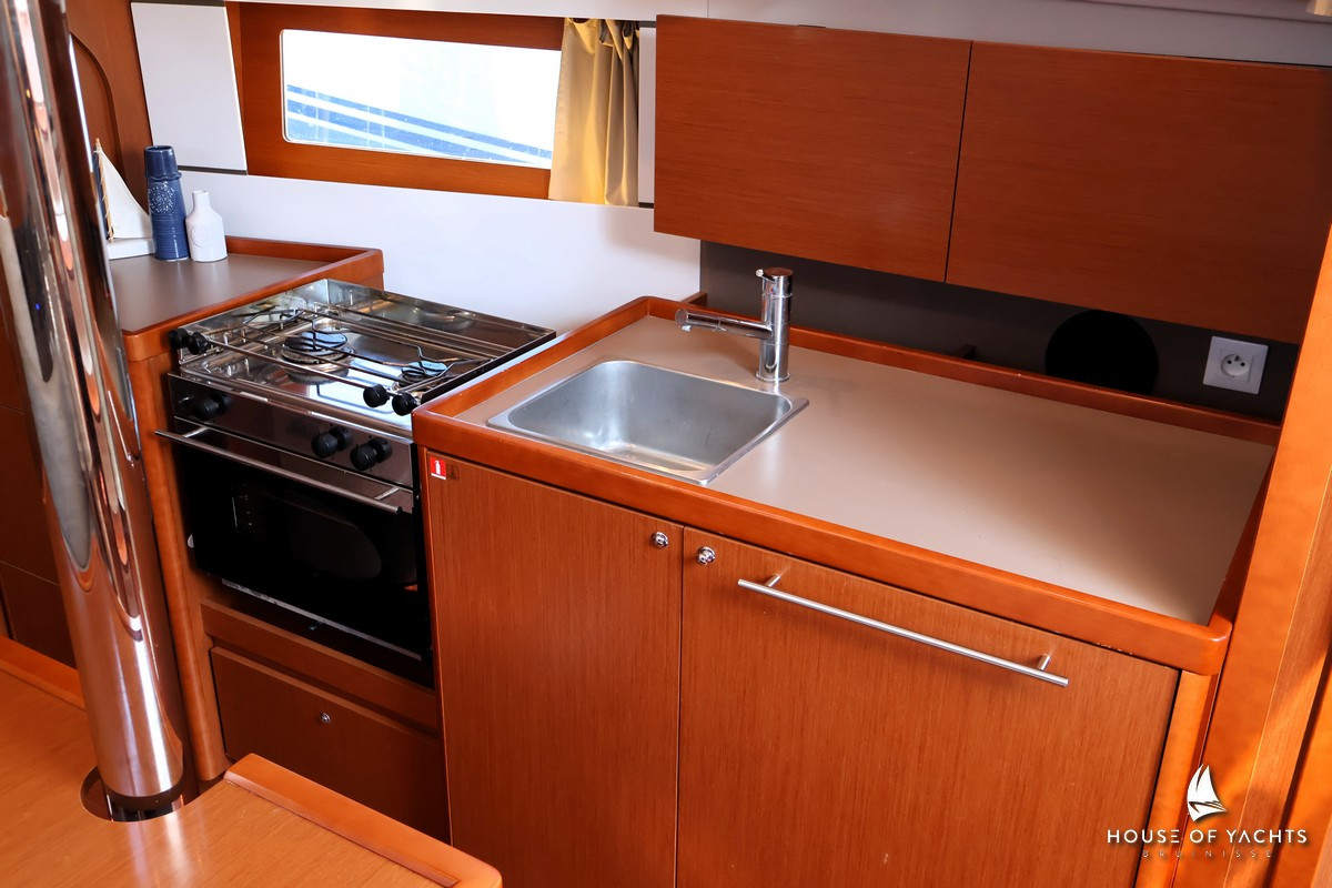 Beneteau Oceanis 35.1