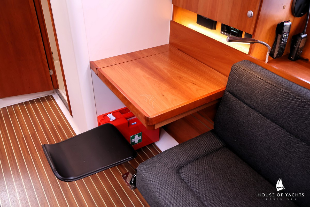 Hanse 445