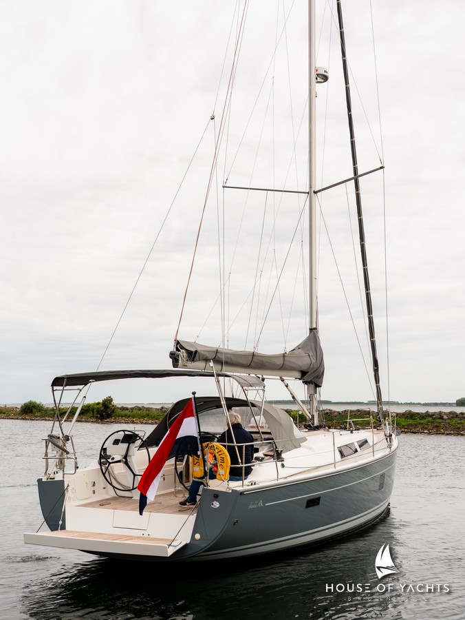 Hanse 445