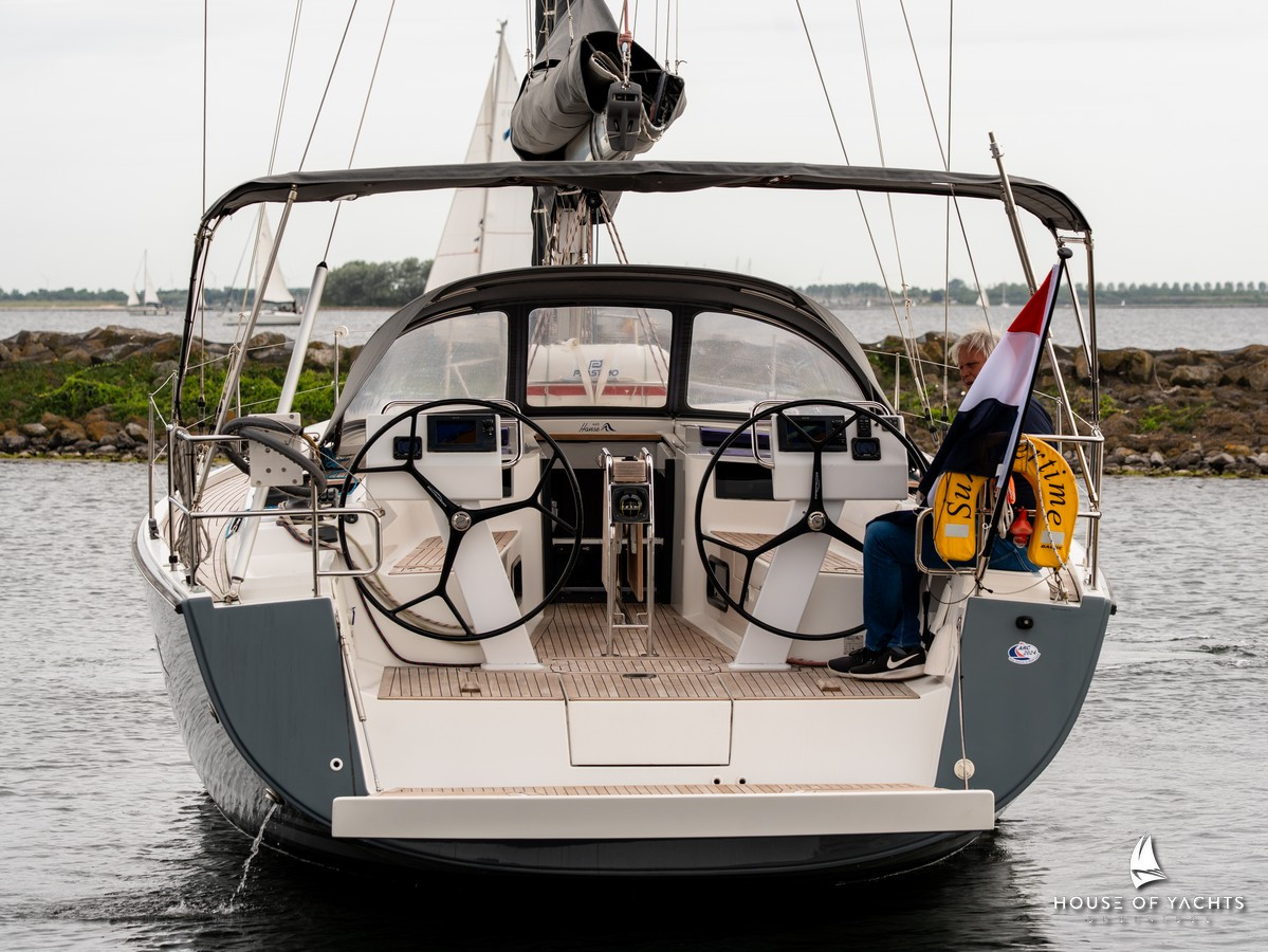 Hanse 445
